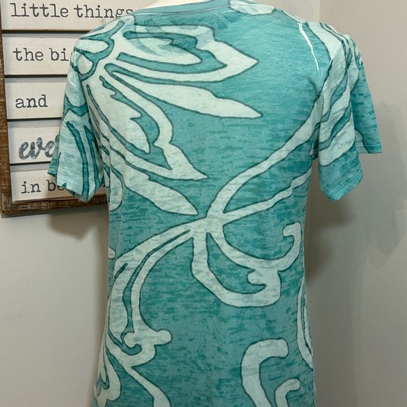BEFORE+AGAIN | TEE, size M Lively Pattern SS Top Soft Semi-shear Teal & White - Picture 2 of 6